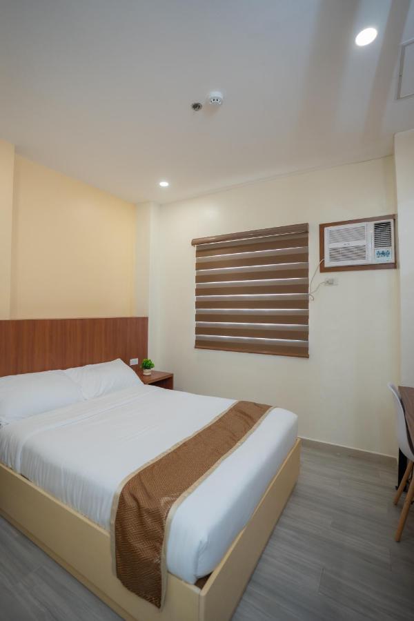 Sundaze Dormitel Hotel Naga  Exterior photo